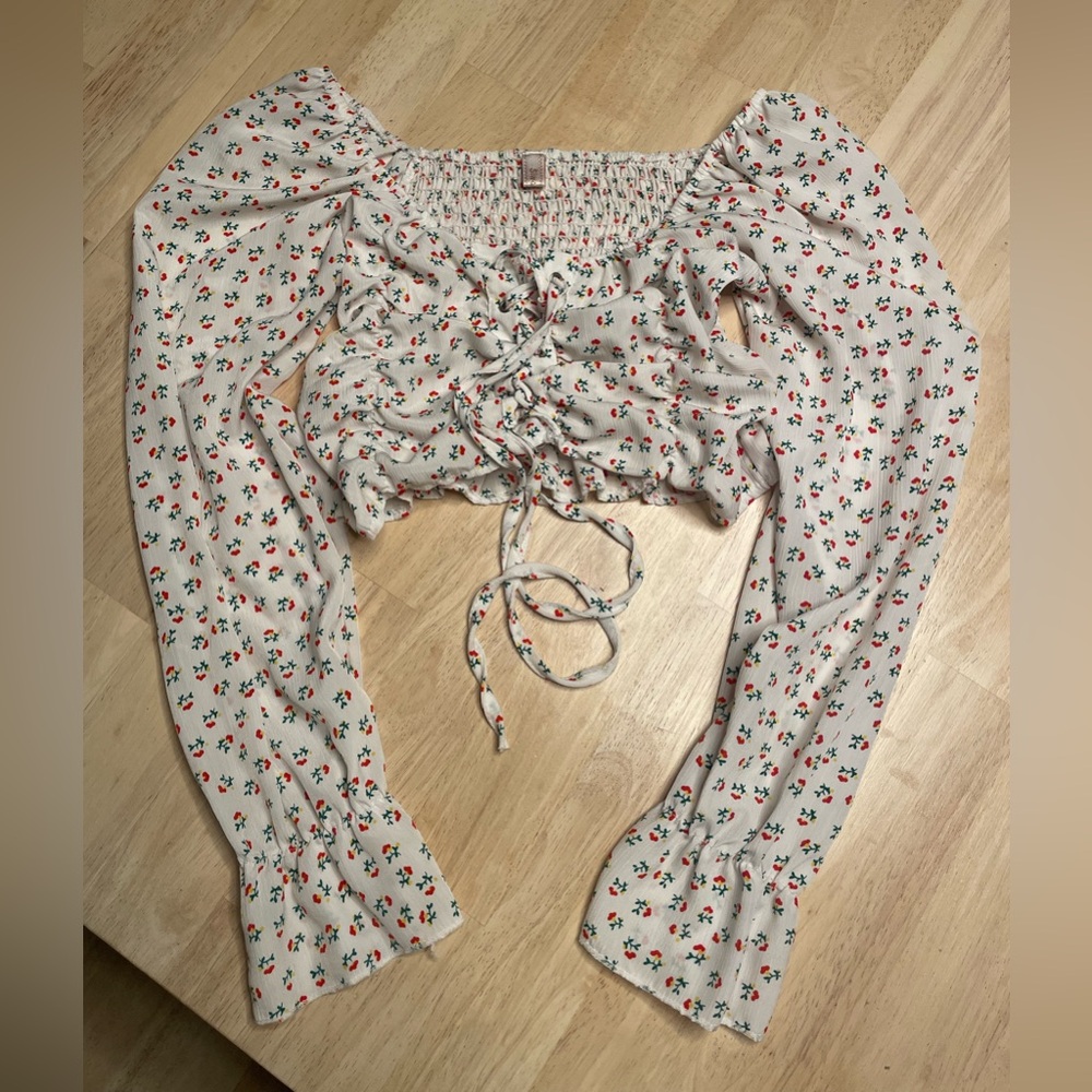 Super Cute Floral Crop Top